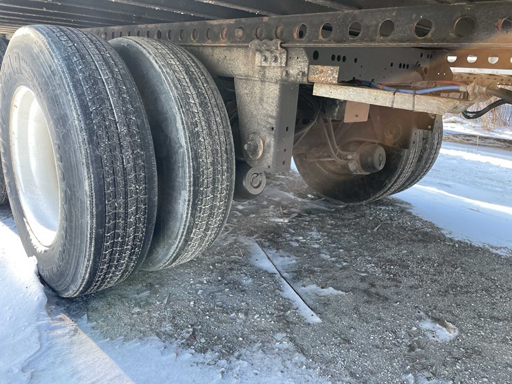 2023-stoughton-trailer-image-17