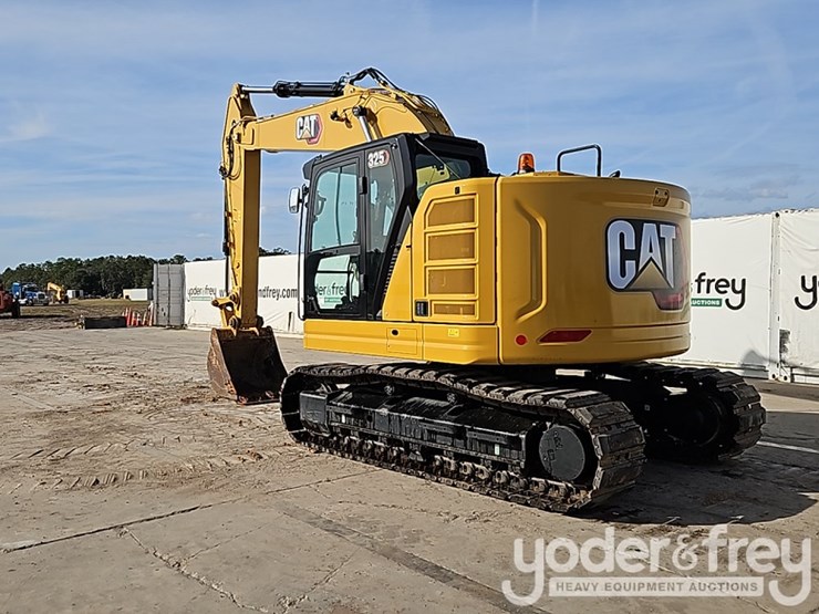 2021-caterpillar-325-image-4