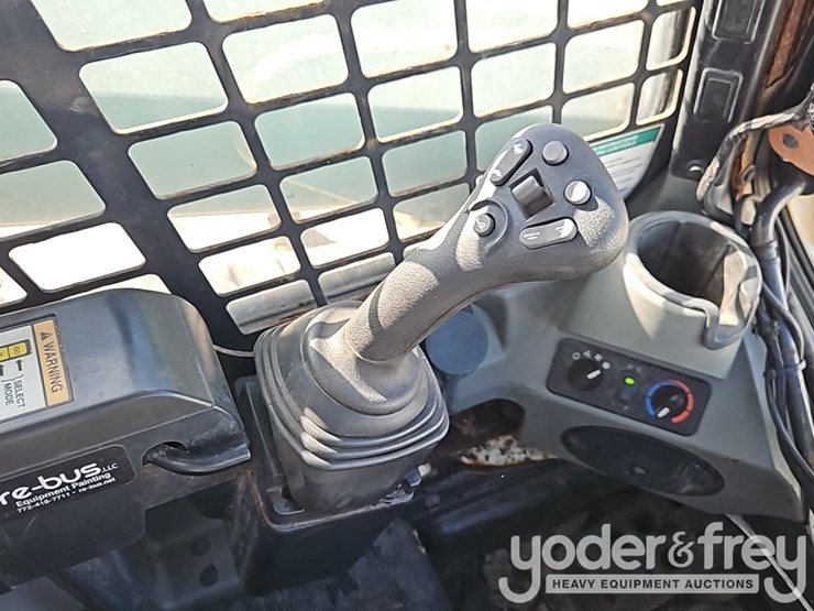 2017-bobcat-t770-image-25