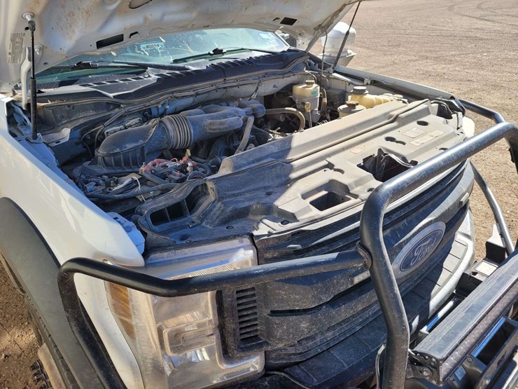 2019-ford-f550-image-28