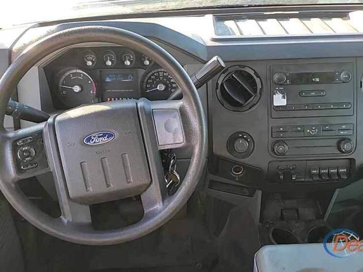 2015-ford-f550-image-8