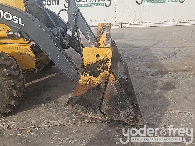 2017-deere-310sl-image-13