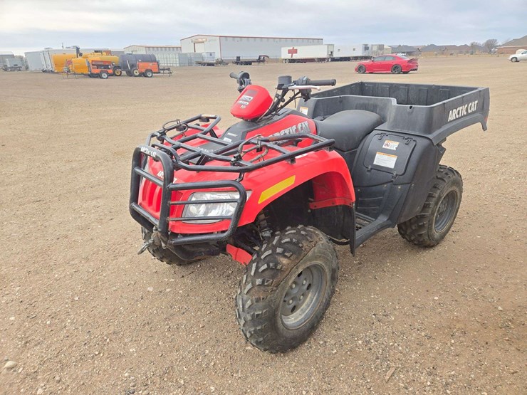 2007-arctic-cat-700-image-1