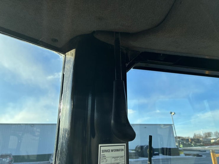 2016-caterpillar-d6n-lgp-image-77