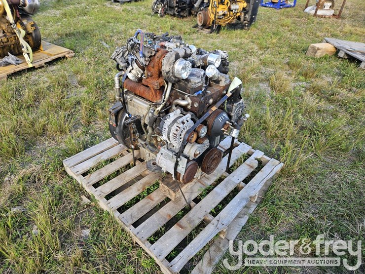 caterpillar-c4.4-image-4