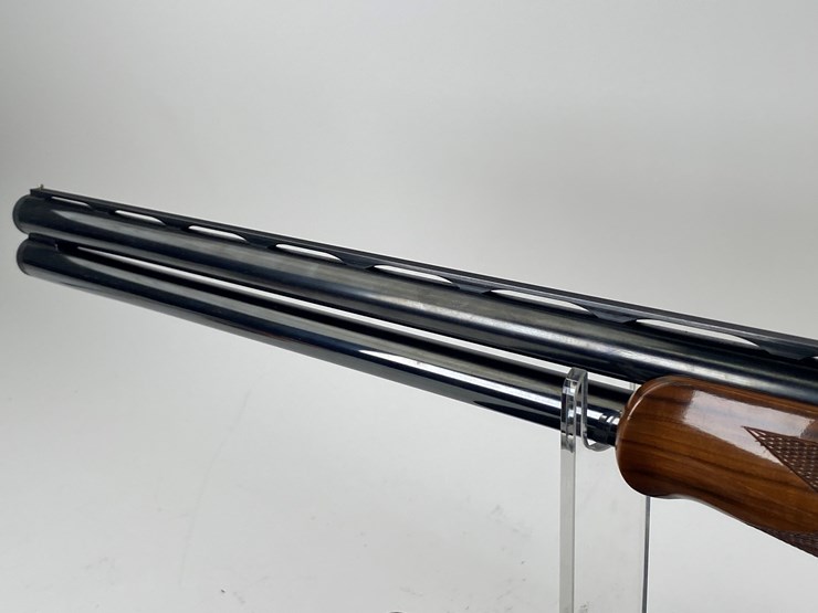 #17-•-#1459-•-perazzi-model-mx5c-3-barrel-set-over-/-under-shotgun-12,-20,-and-28-ga-image-7