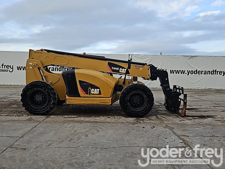 2017-caterpillar-tl642d-image-6