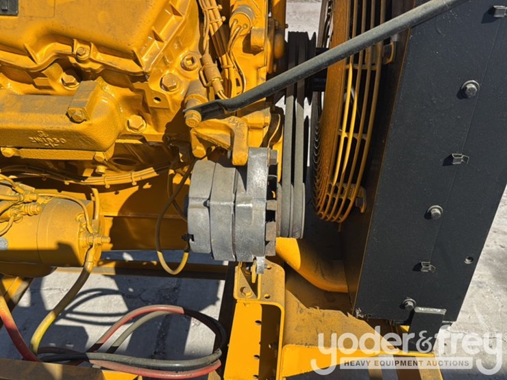 caterpillar-3208-image-13