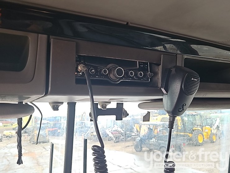 2009-kenworth-w900-image-34