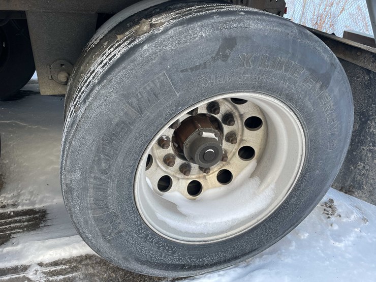 2010-utility-reefer-image-24