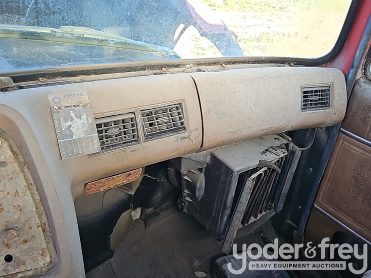 1988-ford-l8000-image-31