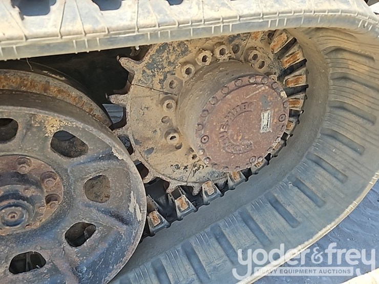 2013-prinoth-panther-t8-image-26