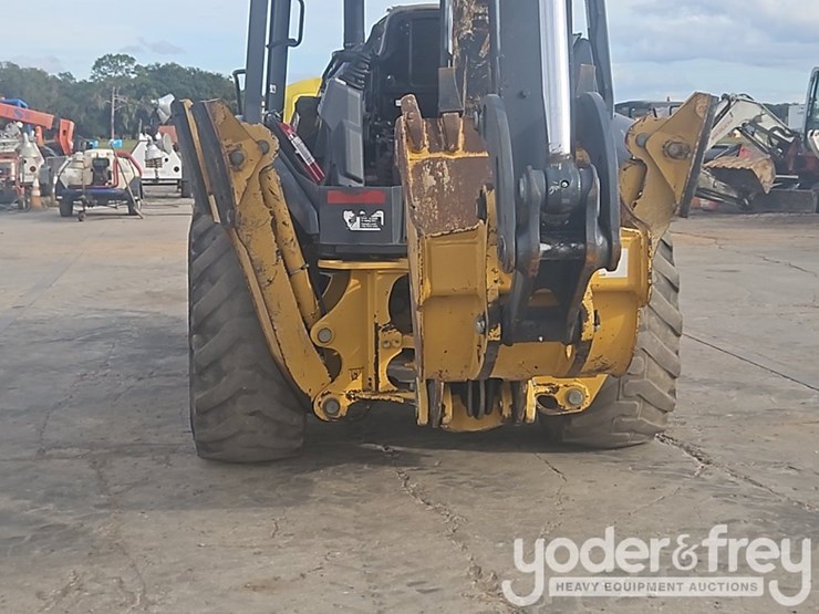 2017-deere-310sl-image-21