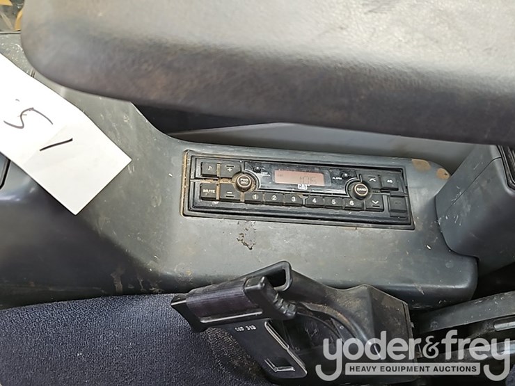 2019-caterpillar-311-flrr-image-38