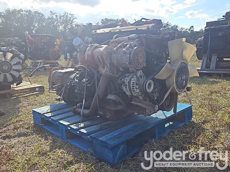 izuzu-4hk1tc-engine,-c/w-asian-transmission-take-out-core-image-1