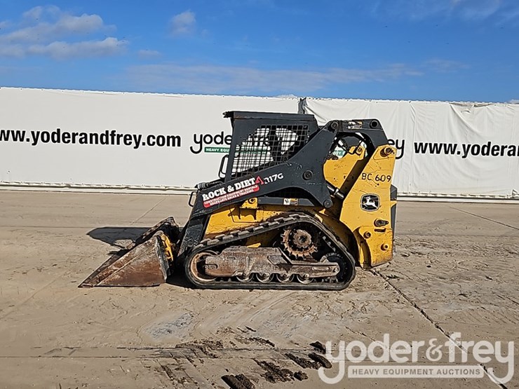 2019-deere-317g-image-3