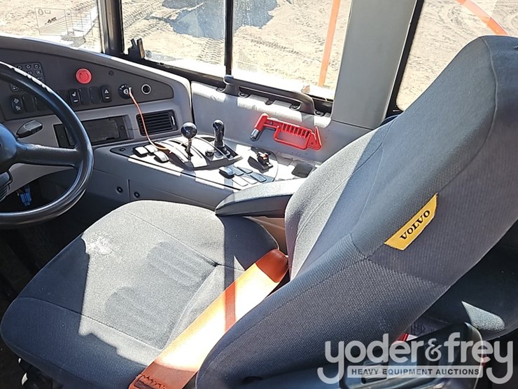 2021-volvo-a40g-image-26