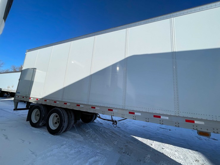 2022-stoughton-trailer-image-4