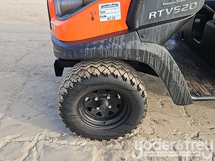 2023-kubota-rtv520-image-12