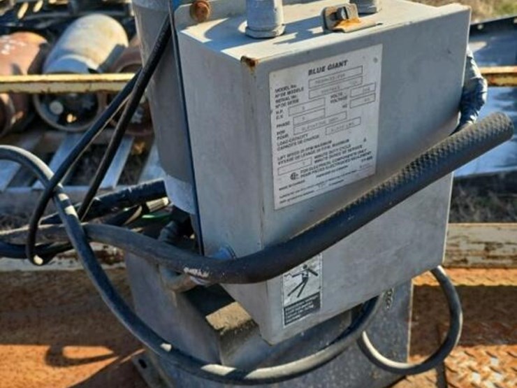 hydraulic-truck-ramp-image-3