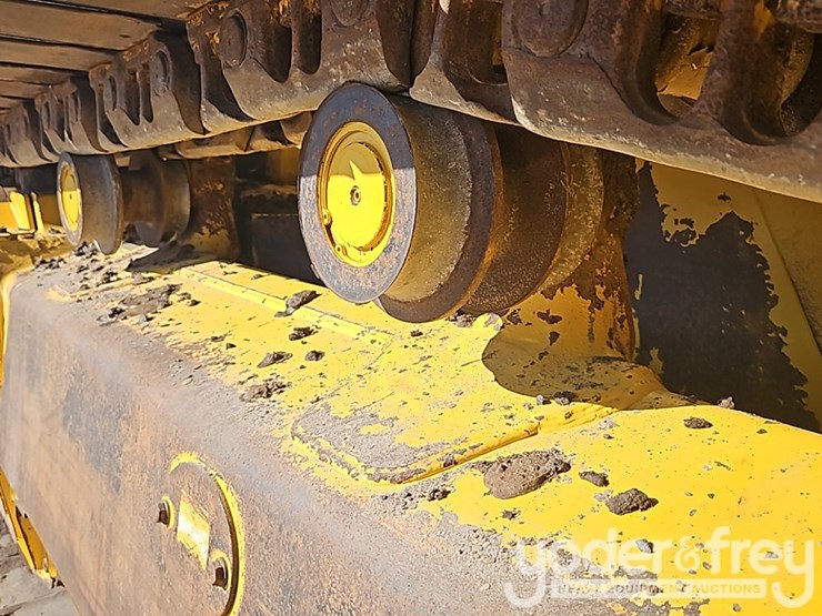 2023-komatsu-d71px-24-image-12