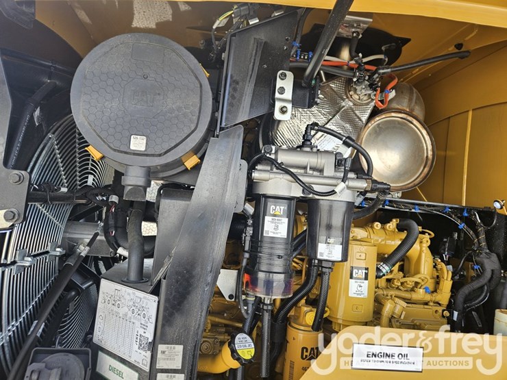 2026-caterpillar-926-image-21