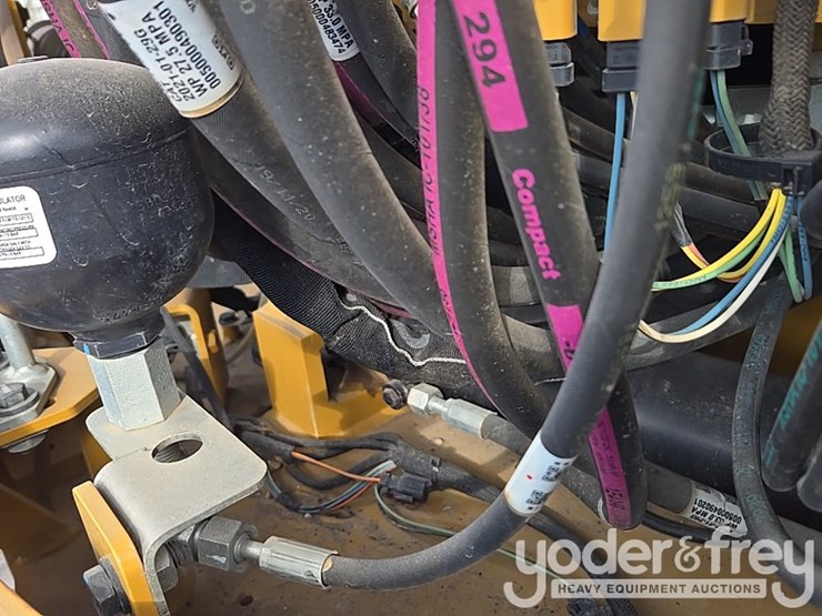 2021-caterpillar-303-image-59