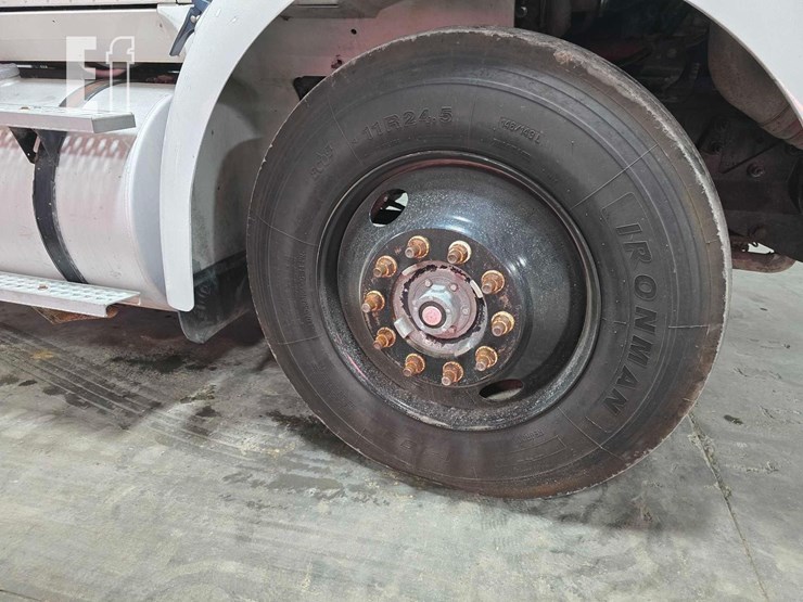 2005-international-9400-image-20