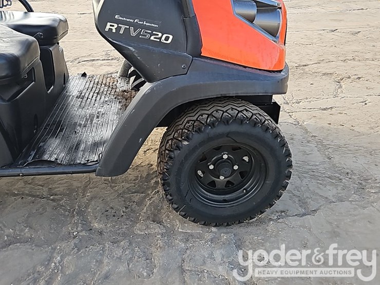 2023-kubota-rtv520-image-9