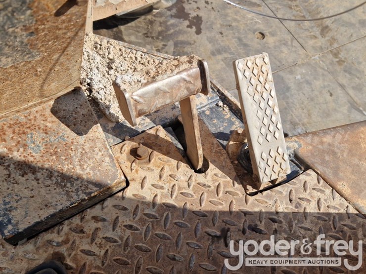 2015-jcb-6tst-image-33