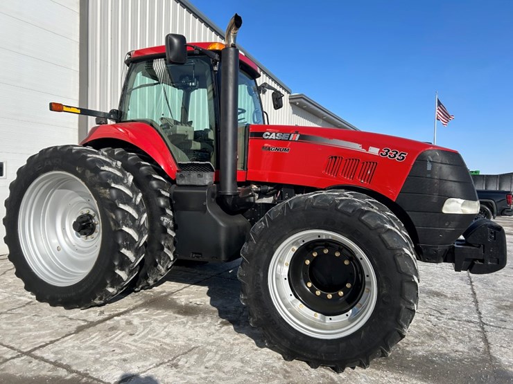 2009-case-ih-magnum-335-image-1