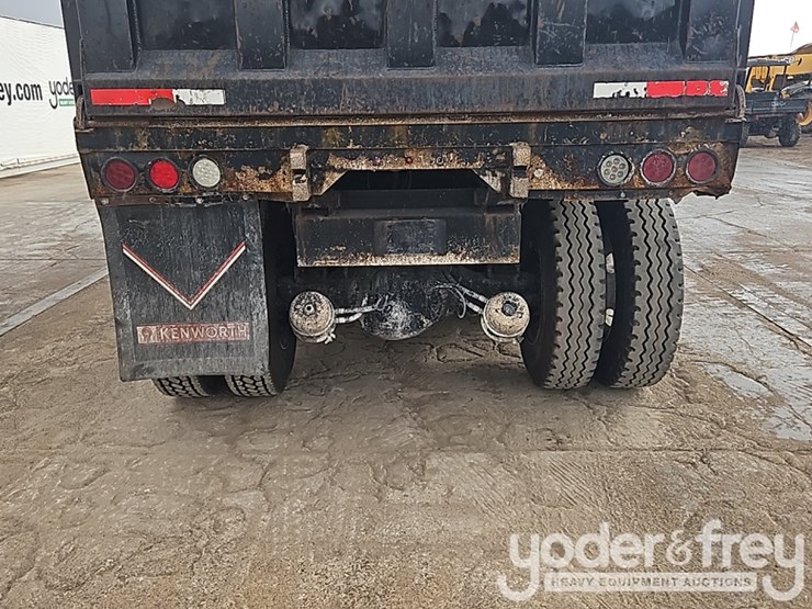 2009-kenworth-w900-image-20