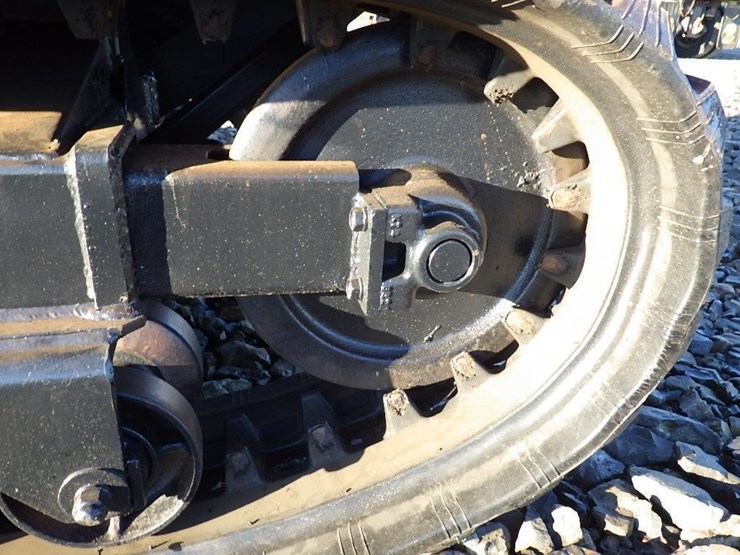 carrier-rg-30-6'-tracked-dumper-image-10