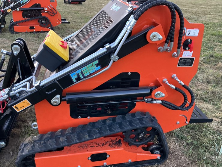 #1013-•-unused,-future,-skid-steer-loader,-ft36c-image-13
