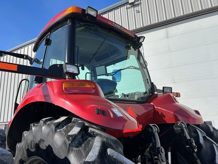 2009-case-ih-magnum-335-image-24