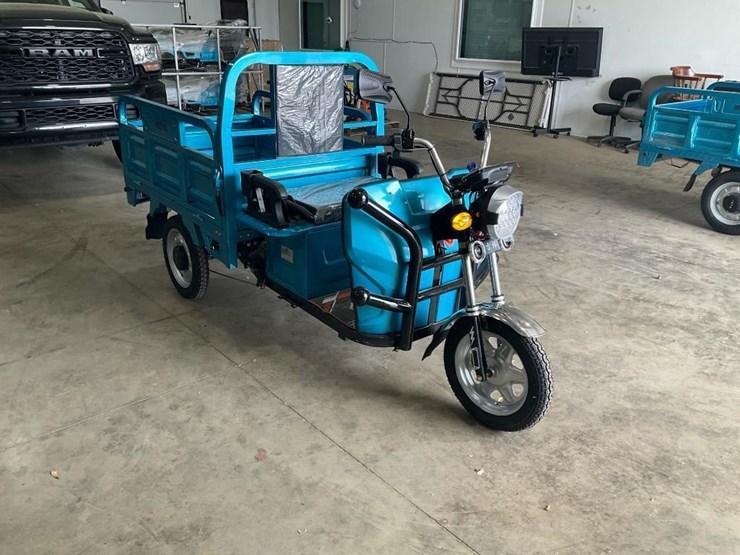 #1305-•-iret13-electric-tricycle-image-4