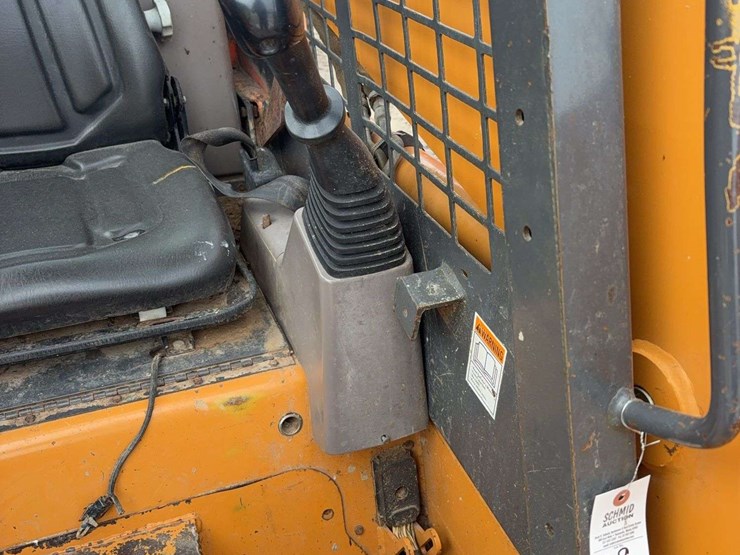 2005-case-85-xt-image-13