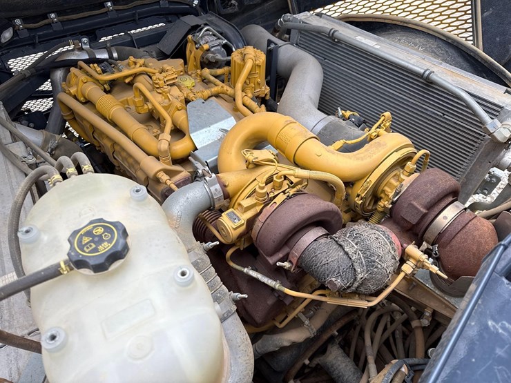 2024-deere-260p-image-13