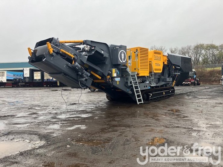 2023-caterpillar-c7-image-1