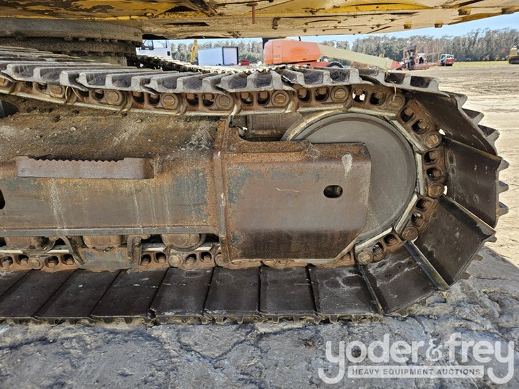 2021-komatsu-pc360-lc-11-image-24