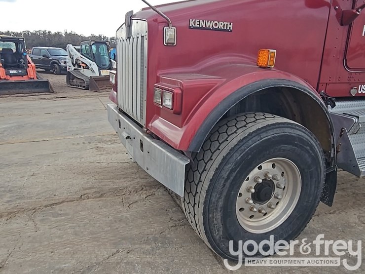 2009-kenworth-w900-image-10