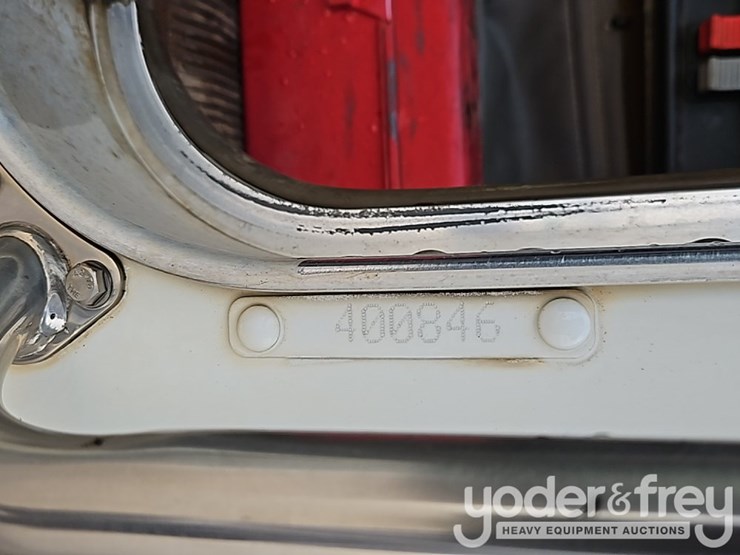 2014-kenworth-t300-image-34