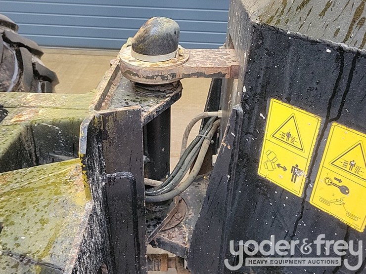 2017-jcb-9tft-image-27