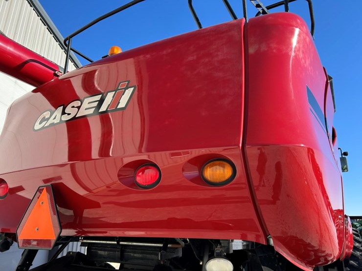 2007-case-ih-7010-image-17