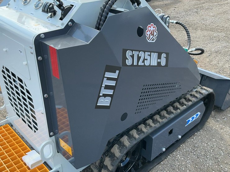 #1006-•-unused-2025-bttl-st25m-6-mini-skid-loader-image-20