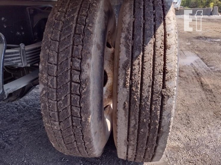 ford-f750-xl-image-27