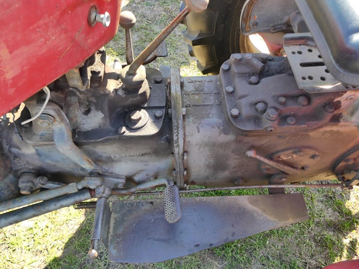 ferguson-to35-image-12