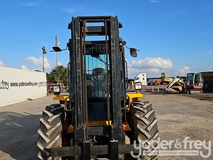 2016-jcb-926-image-11
