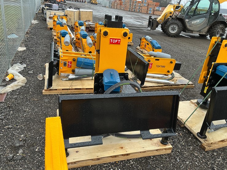 2025-bobcat-s630-image-4