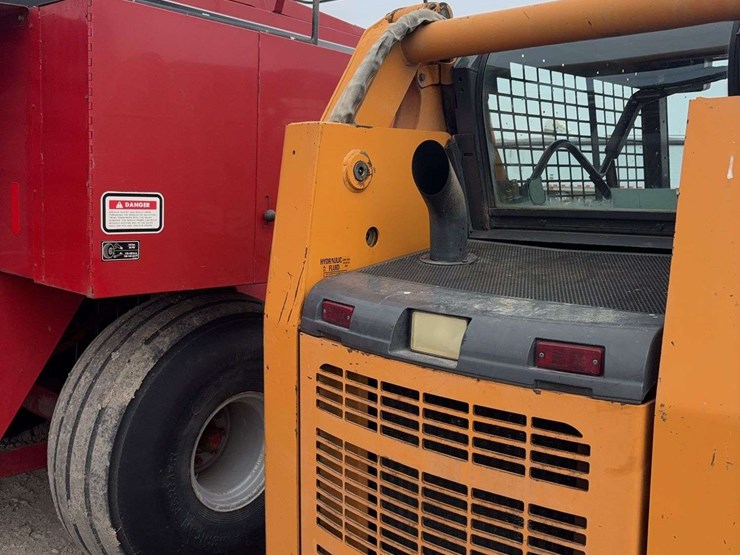 2005-case-85-xt-image-7